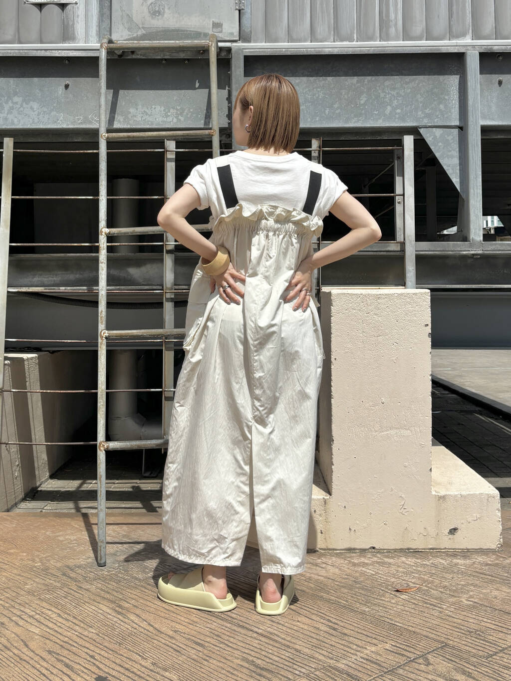 military ruffle ops (oyster white) *JP