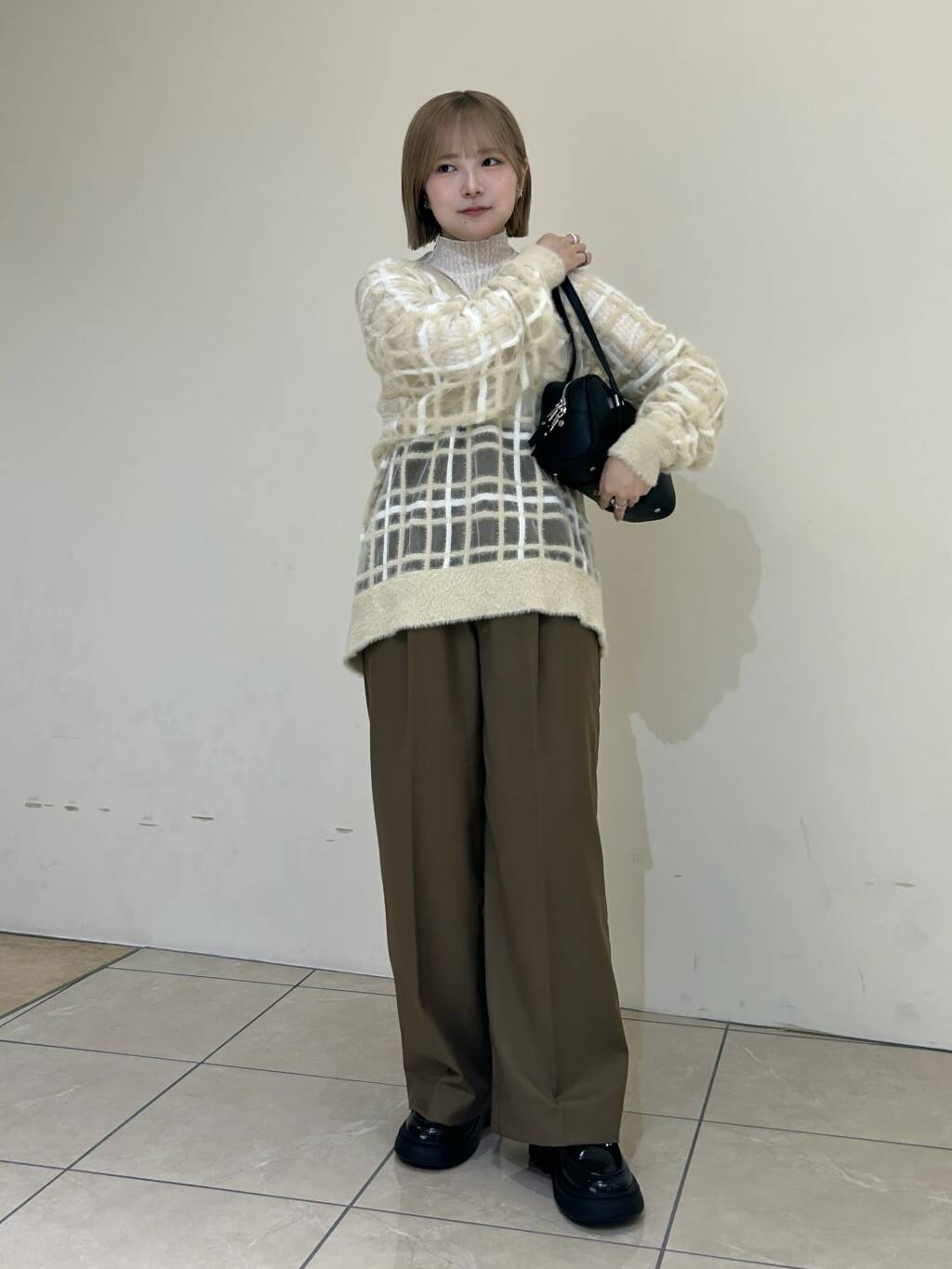 sheer check feather knit (light beige) *JP