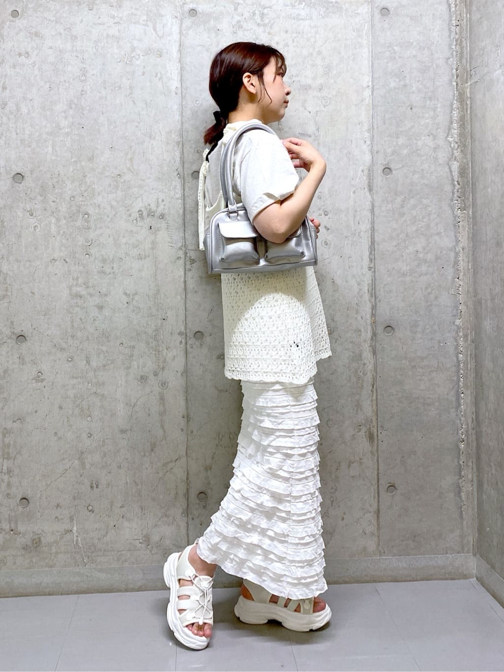 ruffle long tight skirt (white) *JP