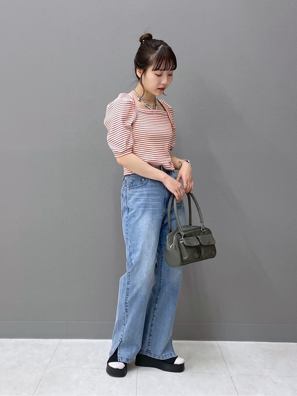 hem slit denim pants (blue) *JP