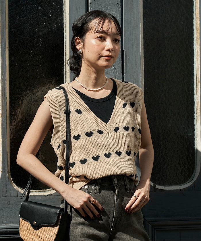 heart sleeveless top (beige) *JP