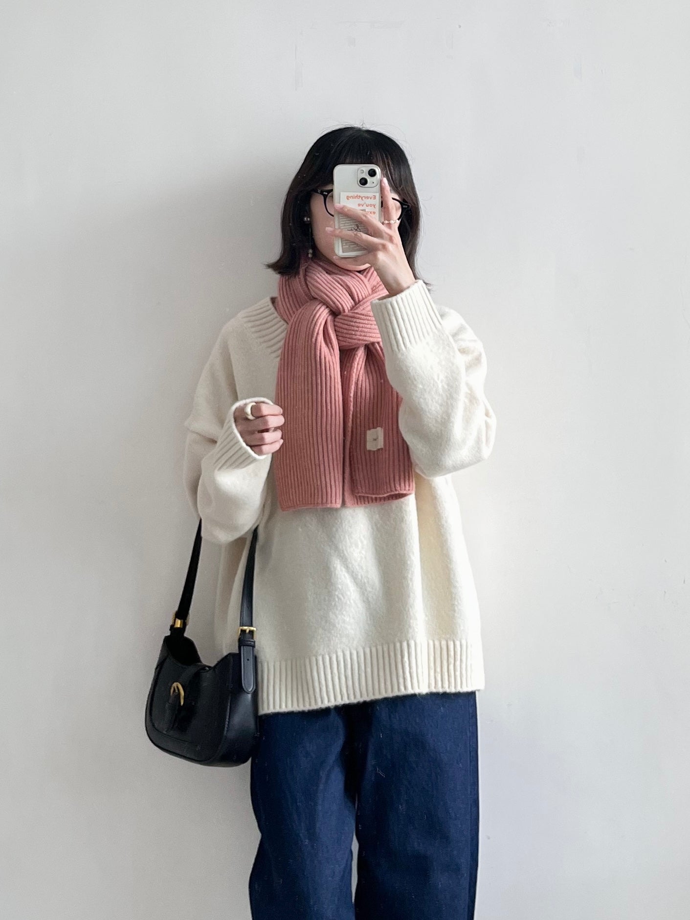 v-neck oversized knit (white)